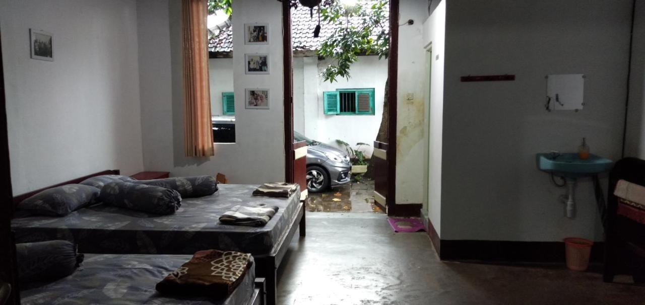 Wongso Pribadi Bed & Breakfast *